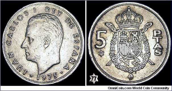 Spain - 5 Pesetas - 1975 (1977)  The actual year of production of this coin is 1977 - Weight 5,75 gr  - Copper / Nickel - Size 23 mm  - Regent / Juan Carlos I - Mintage 154 982 000 - Edge : Reeded - Reference KM# 807 (1976-80)