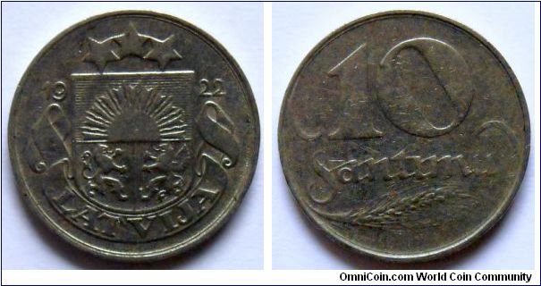 10 santimu.
1922, Nickel.
Weight 3,00g.
Diameter 19,00mm.
Plain edge.
Mintage 15.000.000 units.