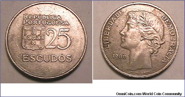 25 Escudos,Copper-nickel