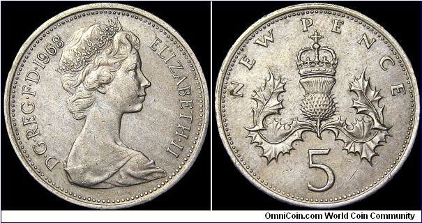 United Kingdom - 5 New Pence - 1968 - Weight 5,65 gr -  Copper / Nickel - Size 23,59 mm - Ruler / Elizabeth II - Designer Obverse / Arnold Machin - Designer Reverse / Christopher Ironside - Mintage 98 868 000 - Edge - Reeded - Reference KM# 911