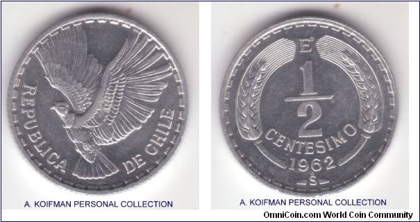 KM-192, 1962 Chile 1/2 centesimo; aluminum, reeded edge; nice uncirculated, reverse is reflectively  proof like