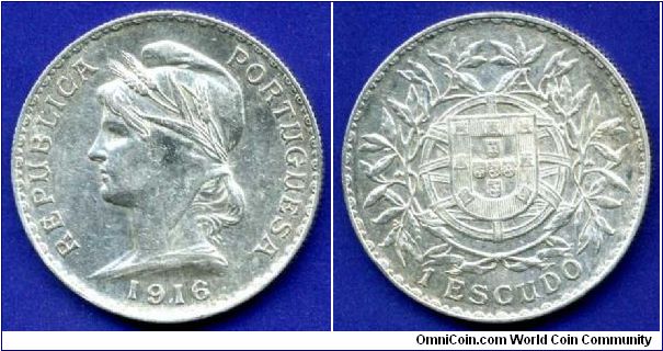 1 Escudo.
Republica Portuguesa.
Mintage 1,405,000 units.


Ag835f. 25,0gr.