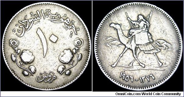 Sudan - 10 Ghirsh - AH 1376 / 1956 - Weight 9,9 gr - Copper / Nickel - Size 28 mm - Reverse / Camel with rider running left - Mintage 15 000 000 - Edge : Reeded - Reference KM# 35.1