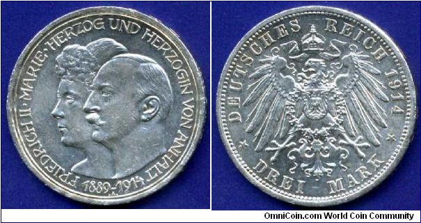 3 Mark.
German Empire.
Anhalt-Dessau.
Silver Wedding Anniversary of Ducke Friedrich II & Marie von Anhalt.
'A'- Berlin mint.
Mintage 200,000 units.


Ag900f. 16,66gr.