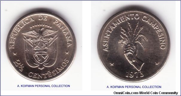 KM-32, 1973 Panama 2 1/2 centesimos, FAO issue; copper-nickel clad copper, plain edge; tiny - just 15 mm in diameter coin - concave, average uncirculated or so