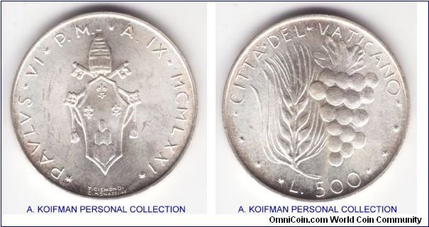 KM-123, 1971 Vatican /IX year of Paul VI 500 lira; silver, lettered edge; nice uncirculated, mintage 125,000.