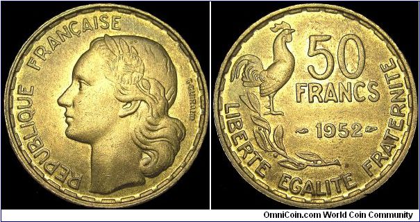 France - 50 Francs - 1952 - Weight 8,0 gr - Aluminum / Bronze - Size 27 mm - President / Vincent Auriol (1947-54) - Designer / Georges Guiraud - Mintage 13 432 000 - EDge : Plain - Reference KM# 918.2 (1951-54)