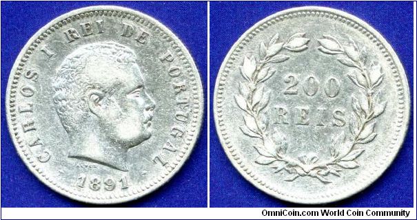 200 reis.
Carlos I (1889-1901).
Mintage 2,365,000 units.


Ag917f. 5,0gr.