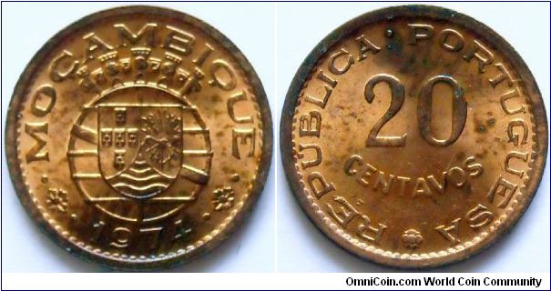 20 centavos.
1974.