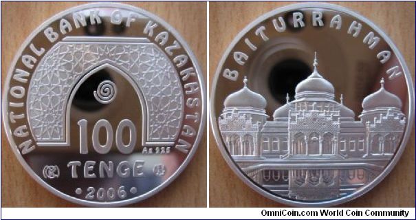 100 Tenge - World mosques - Baiturrahman - 31.1 g Ag .925 Proof - mintage 6,000 (hard to find!)