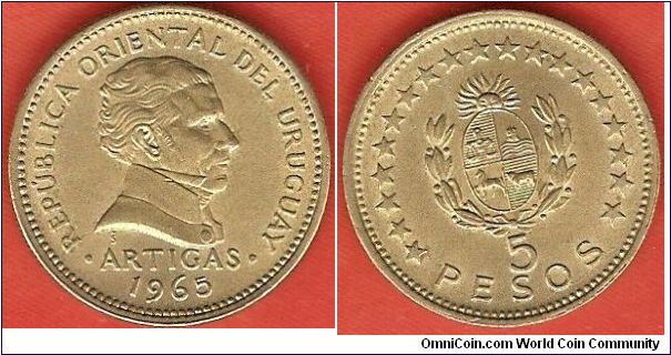 5 pesos
aluminum-bronze
bust of Artigas
Santiago Mint