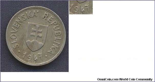 50 Halerov, split planchet at date.