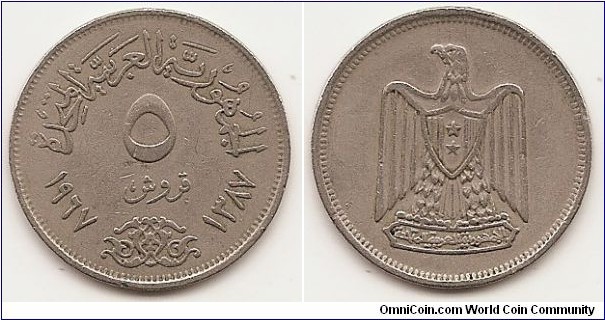 5 Piastres -AH1387-
KM#412
Copper-Nickel, 25 mm. Obv: Denomination divides dates, legend above Rev: Eagle with shield on breast