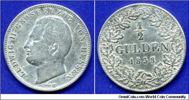 1/2 Gulden.
Hessen-Darmstadt.
Ludwig II (1830-1848).
Mintage 1,080,000 units.


Ag900f. 5,31gr.