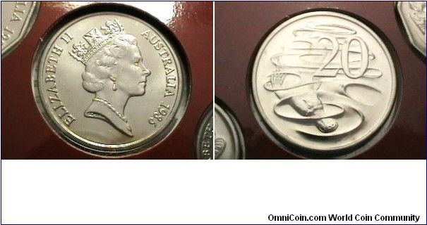 Australia Unc. MS 20 Cents  KM# 82 