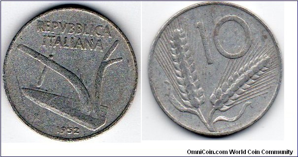 10 Lira 
Plough
Ears of wheat
Aluminium
R mm = Rome
Engraver: Pietro Giampaoli
Modellist: Giuseppe Romagnoli 