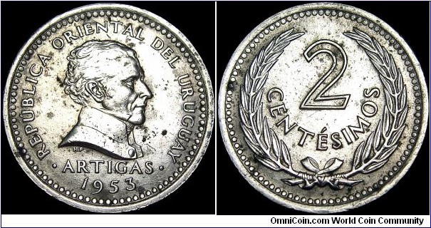 Uruguay - 2 Centesimos - 1953 - Weight 2,5 gr - Copper / Nickel - Size 17 mm - Alinment / Medal (0°) - President / Andrés Martinez Trueba (1951-55) - Obverse / José Gervasio Artigas Arnal (National hero) - Obverse Designer / T.H. Paget - Reverse Designer / Gilroy Roberts - Edge : Plain - Mintage 50 000 000 - Reference KM# 33 (1953)