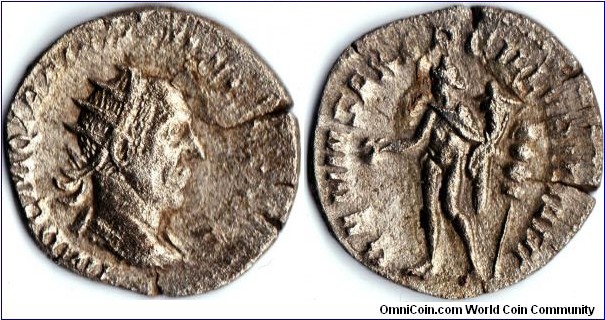 silver antoninianus of Trajan Decius. Genius exerc illuricani reverse