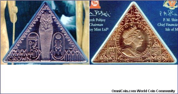 1 crown 
The Return of Tutankhamun exhibition 
Coffin 
Bronze coin in folder