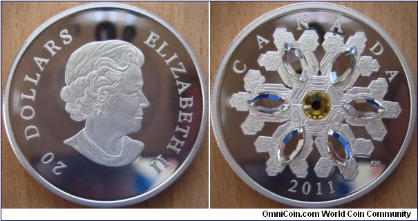 20 Dollars - Crystal snowflake topaz - 31.39 g Ag .999 Proof (with 7 Swarovski crystals) - mintage 15,000