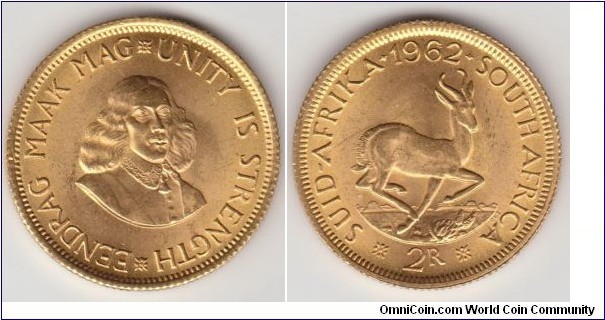 South African Gold 2 Rand Coin.Rands are the South African equivalent of a half sovereign, and a 2 rand is the equivalent of a full sovereign.
1962 2R, Dia: 22mm Weight: 7.99 g. Alloy:.9166 Au
