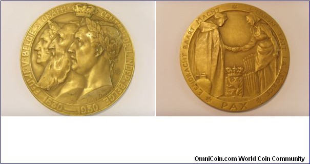 1930 Belgium 100th Anniversary 1830-1930 Independence Medal by Josue Dupon. Gold plated Bronze: 69MM
